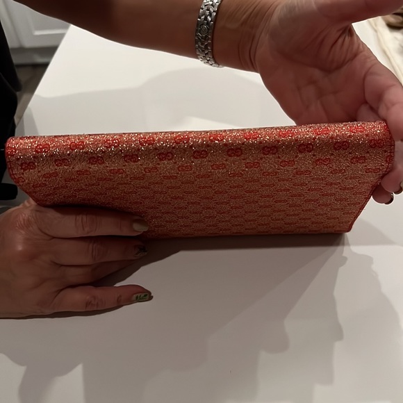 Vintage Gucci clutch red with gold chain - Picture 6 of 6